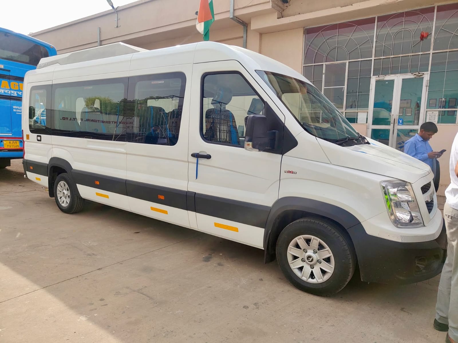 Maharaja Tempo Traveller