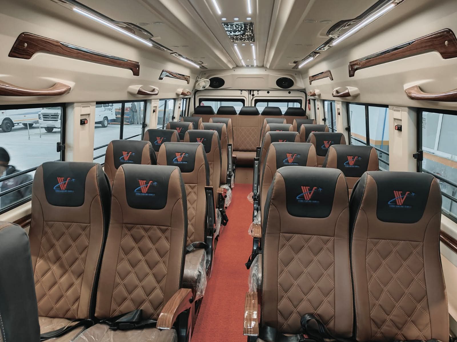 27 Seater Bus